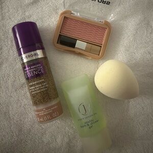 COVERGIRL Blush in Soft Pink with Applicator